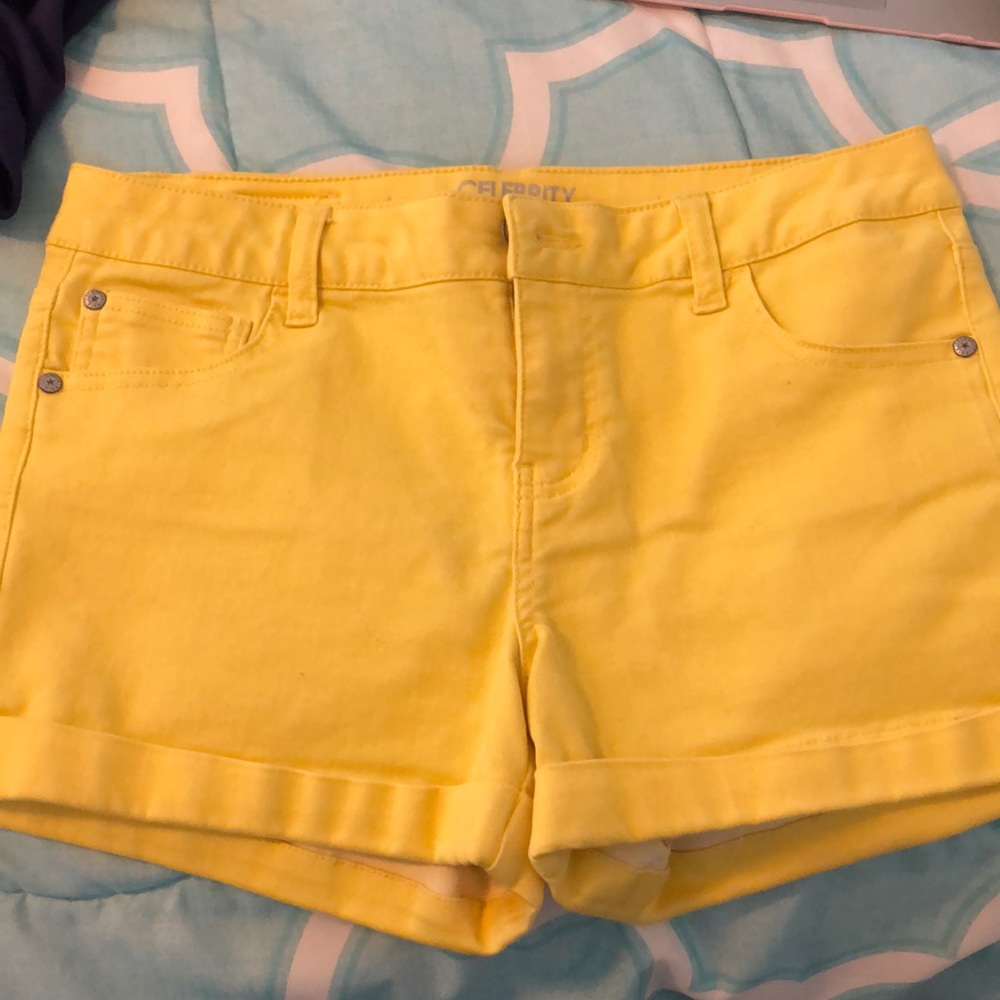 yellow shorts